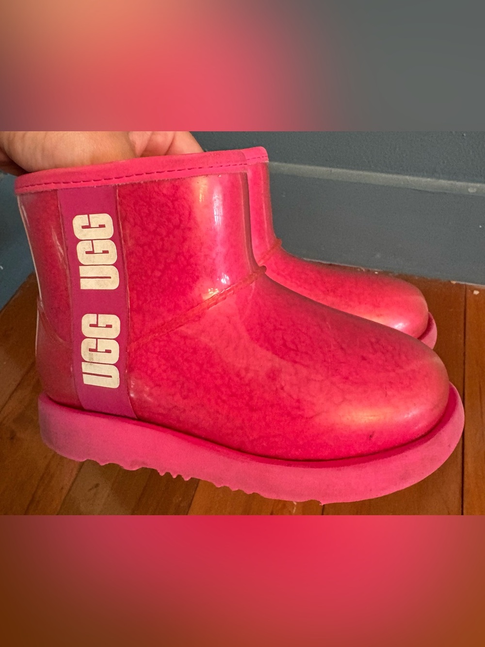 UGG Classic Clear Mini Boots Girls Size 11 Taffy PINK Sheepskin Waterproof